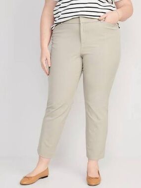 NWOT Old Navy Pixie Skinny Khakis